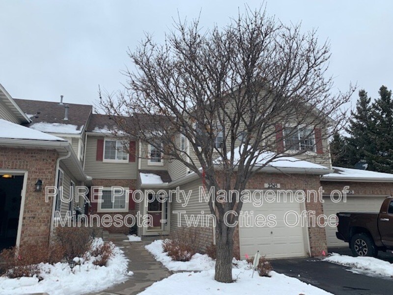 Foto principal - 2245 Creekside Ct