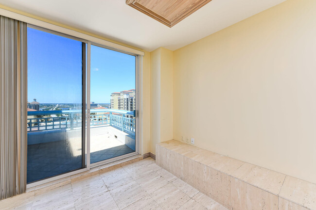 Foto del edificio - 222 Lakeview Ave