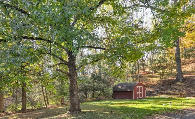 Foto del edificio - 4974 Longview Ct