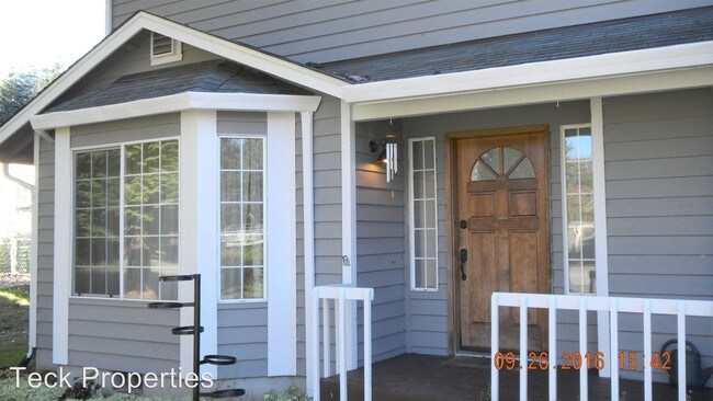 Building Photo - 4337 Montclair Dr SE