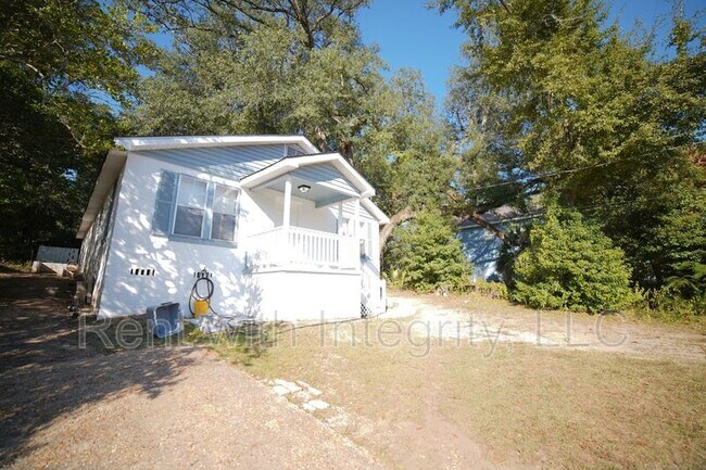 Foto del edificio - 1228 Alabama St