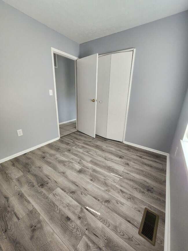 Foto del edificio - Beautiful 3 Bedroom 1 Bathroom Home