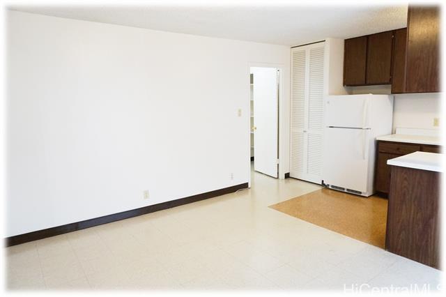 Building Photo - 1254 Lunalilo St