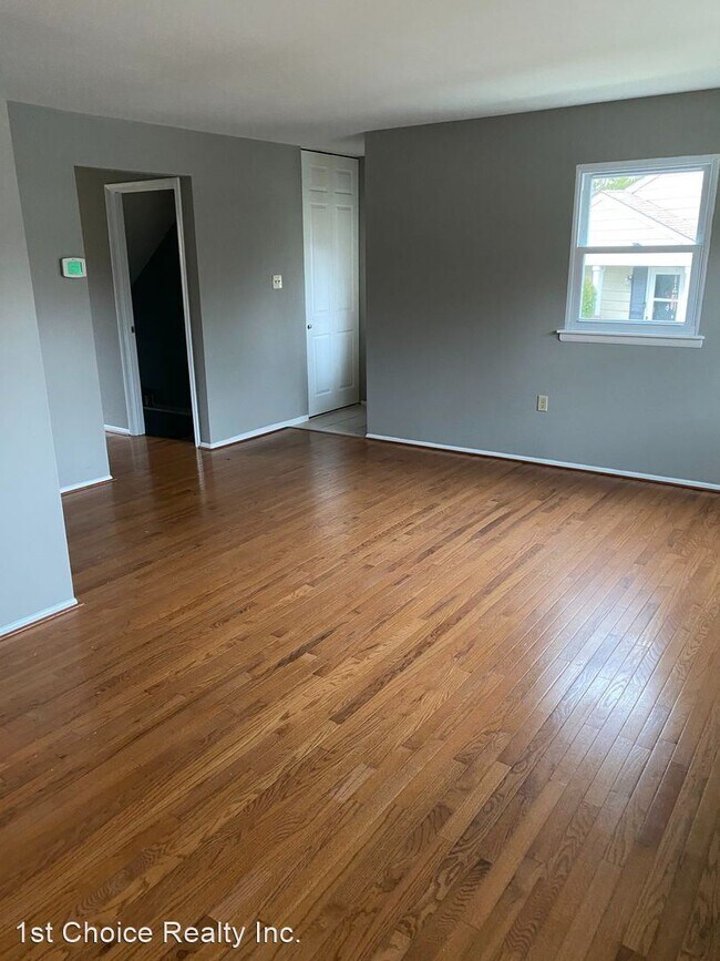 Building Photo - 3 br, 2.5 bath House - 464 Worthington Road