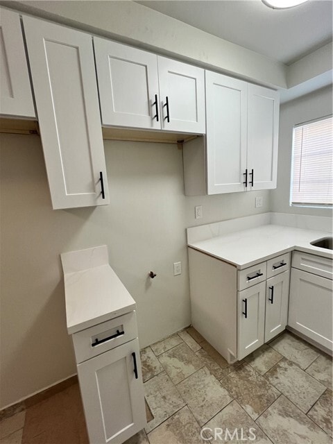 Foto del edificio - 12701 Cranbrook Ave