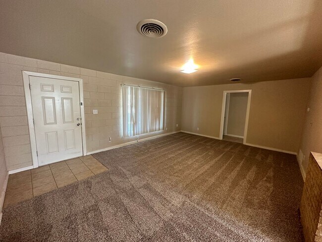 Foto del edificio - MOVE IN SPECIAL - $500 off 1st month rent