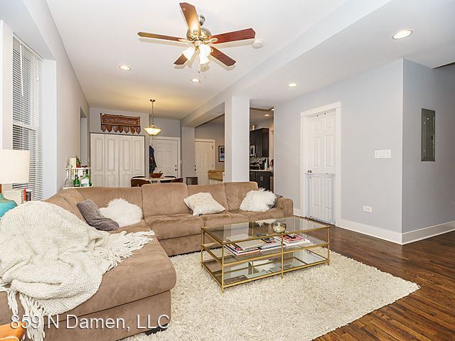Foto principal - 859 N Damen Ave