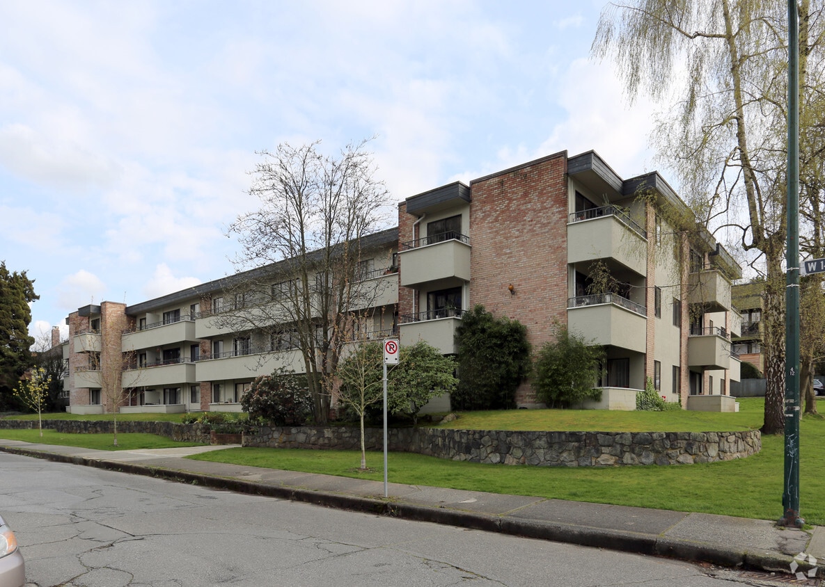 Primary Photo - 1286 W 14th Ave