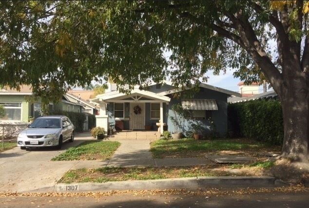 Foto del edificio - 1307 N Cherokee Ave