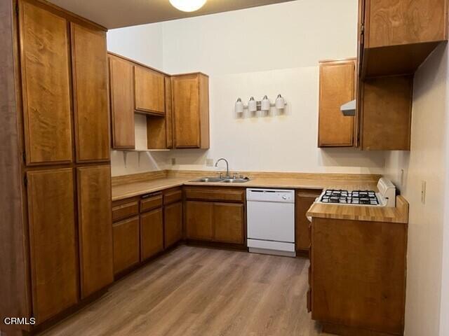 Building Photo - 578 Rosewood Ave
