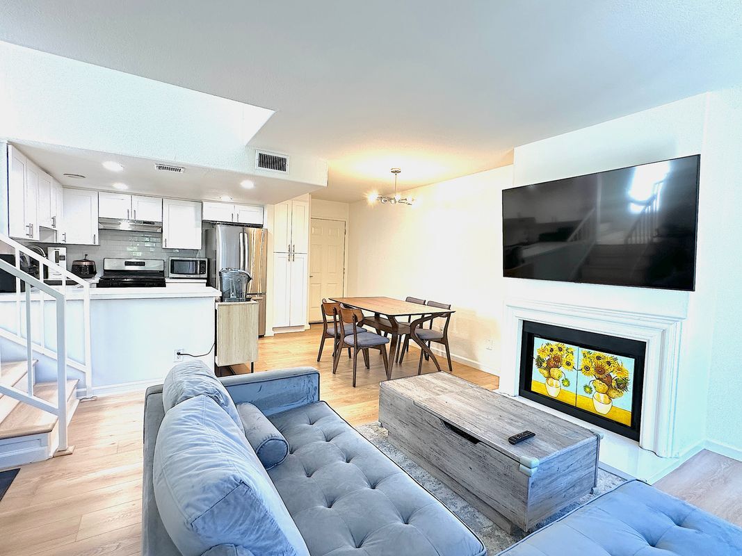 Foto principal - 2224 Duane St