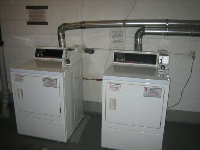 Building Photo - 11333 Whittier Rd