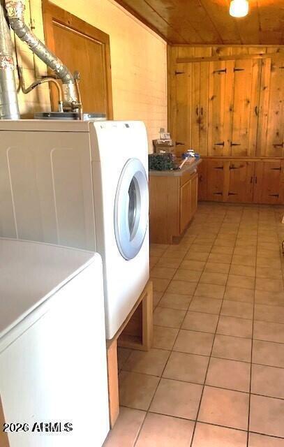 Building Photo - 3019 E Hartford Ave