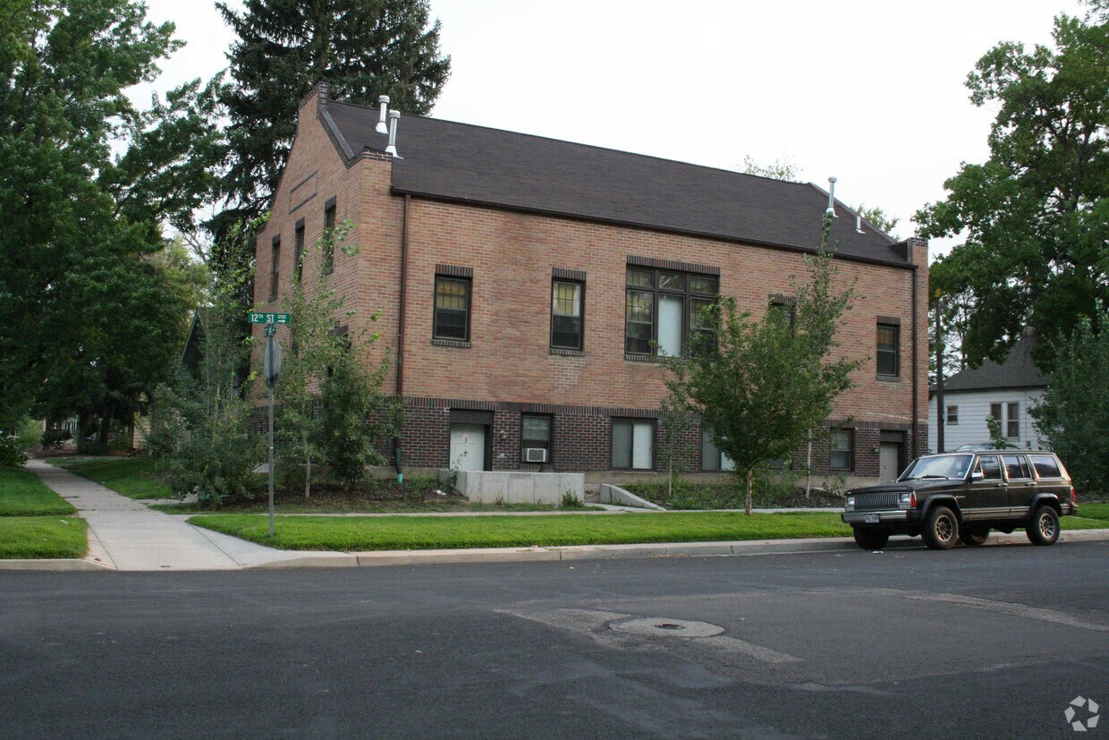 Foto principal - 1203 12th Ave
