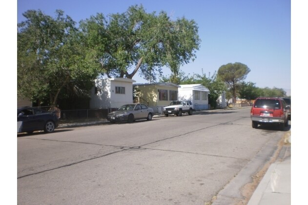 Foto del edificio - Sierra Sands Mobile Home Community