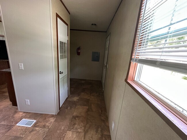 Foto del edificio - 277 Timber Ln