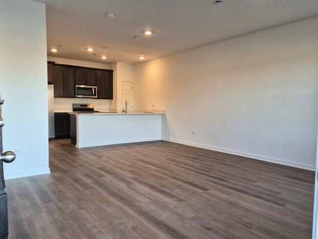 Building Photo - 2268 Barbera Dr