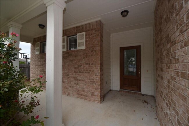 Foto del edificio - 1917 Sand Creek Rd