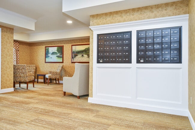 Building Photo - The Landings at Kingsbury