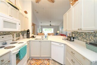 Building Photo - 28280 Pine Haven Way