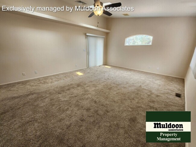 Foto del edificio - Nice Pueblo West Duplex ready now!