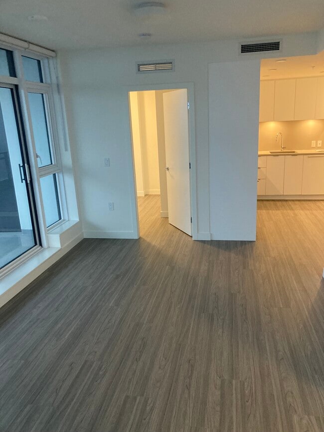 Building Photo - 13675 107A Av