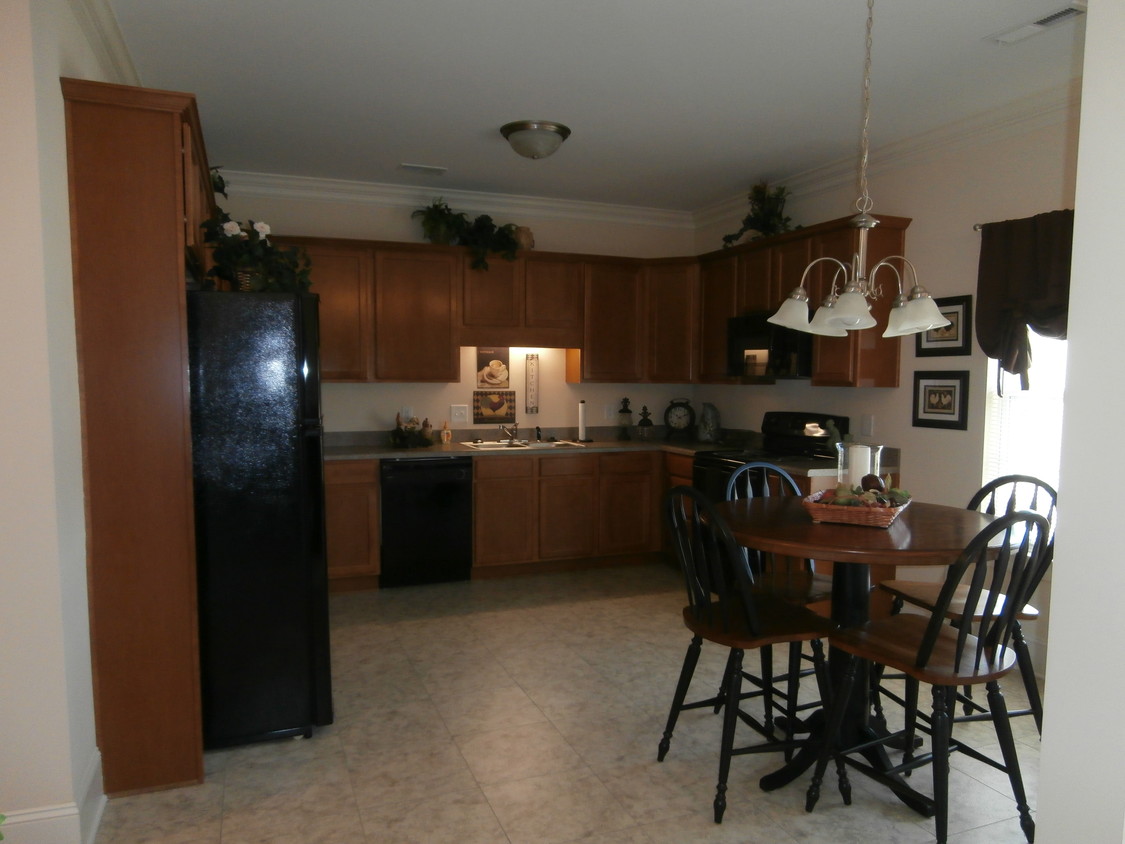 Kitchen - Tripp Cottages