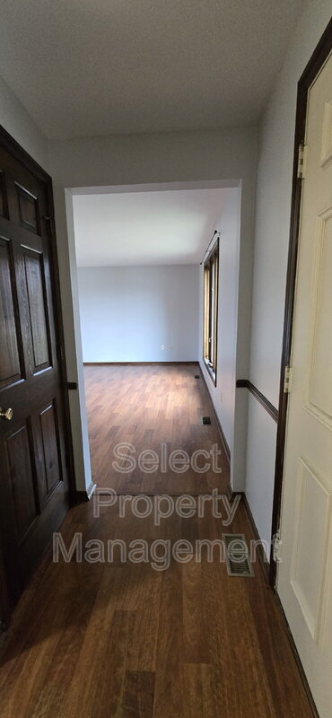 Foto del edificio - 6208 Landmark Dr