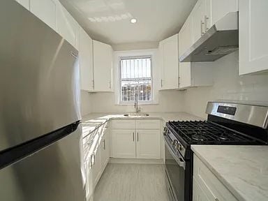 Photo - Beautiful, newly renovated 1-bedroom apartment available