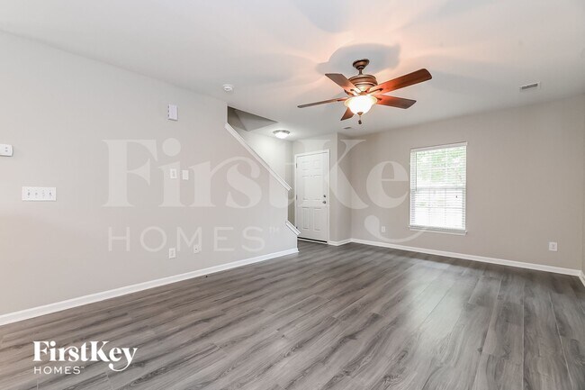 Foto del edificio - 105 Vinca Dr