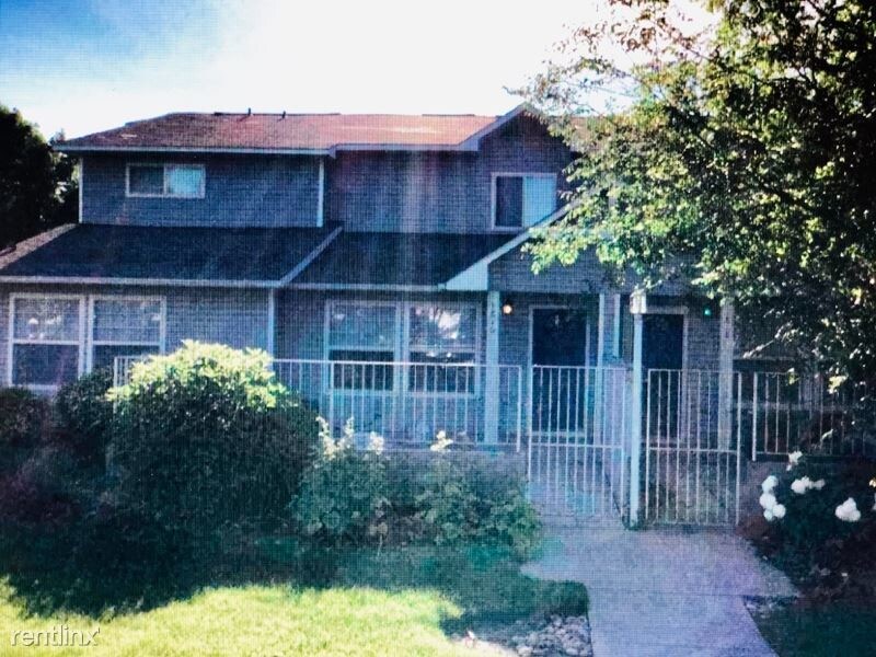 Primary Photo - 2 br, 2.5 bath Townhome - 1816 S Juniper St