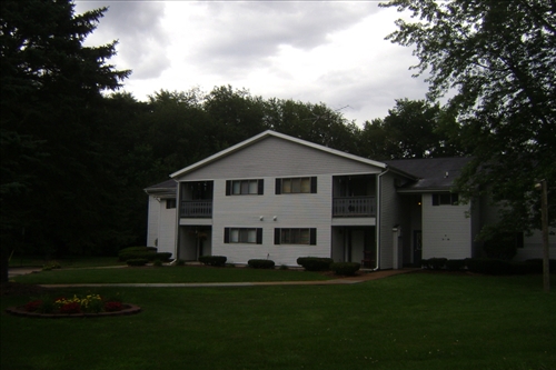 Building Photo - Woodland Apartments