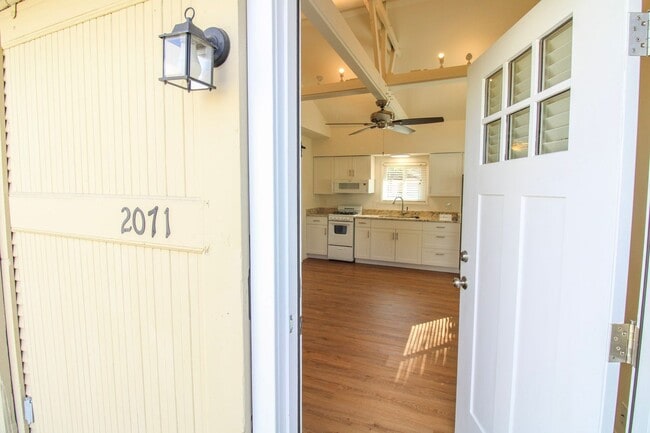 Foto del edificio - 2067-2071 Story St