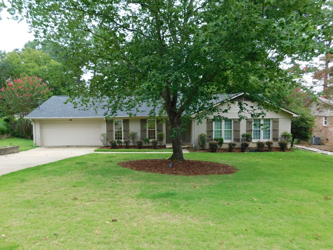 Foto principal - 1213 Heritage Ln