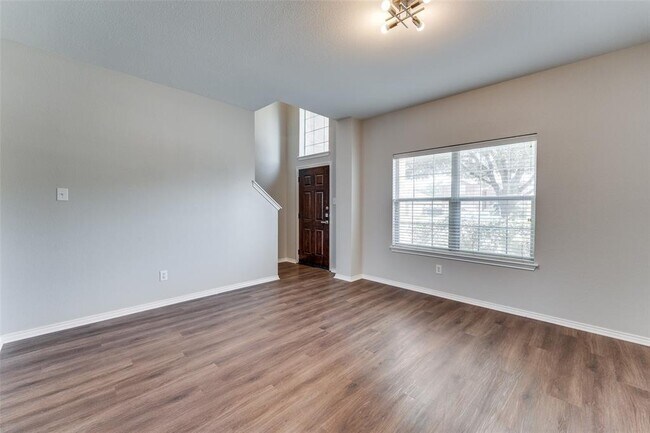 Foto del edificio - 1809 Rachel Ln