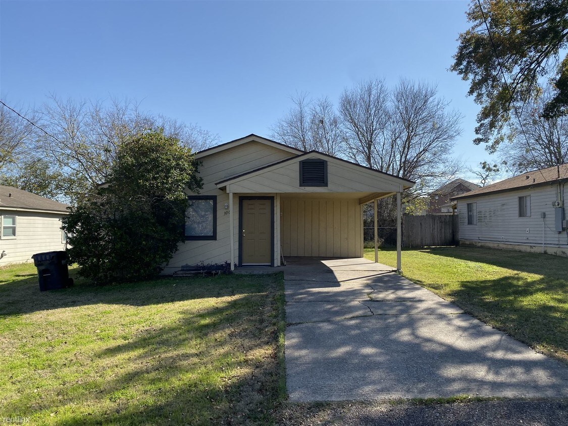 Primary Photo - 3 br, 1 bath House - 306A Richards St