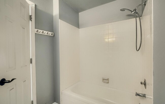 Building Photo - 3461 S Ammons St