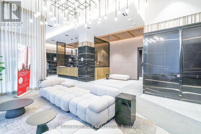 Building Photo - 108 Peter St