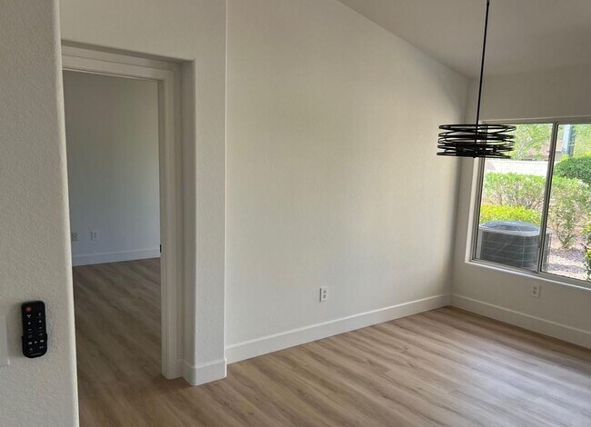 Building Photo - Beautifully Renovated 2-Bedroom Home in Sun City Summerlin | Single Story