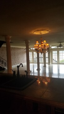 Building Photo - 3526 Gleneagles Dr