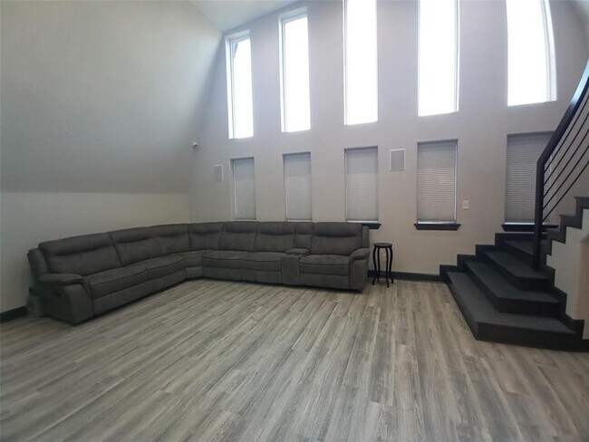 Foto del edificio - 1211 Shoreacres Blvd