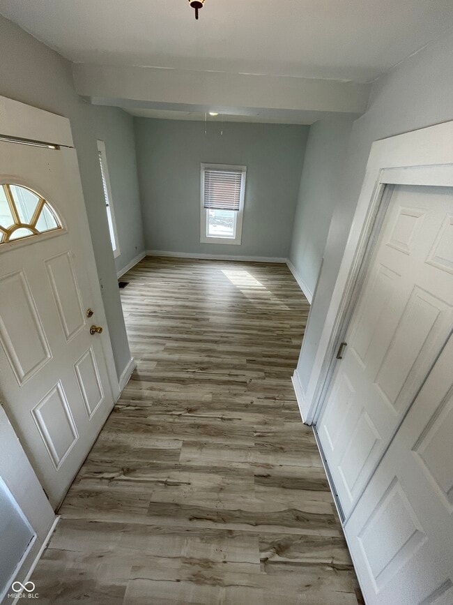 Foto del edificio - 610 S Gallatin St