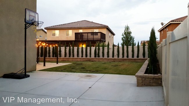 Building Photo - 15929 Golden Meadow Ln