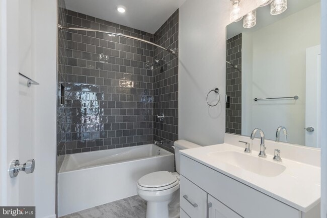 Photo - 710 N 16th St Apartment