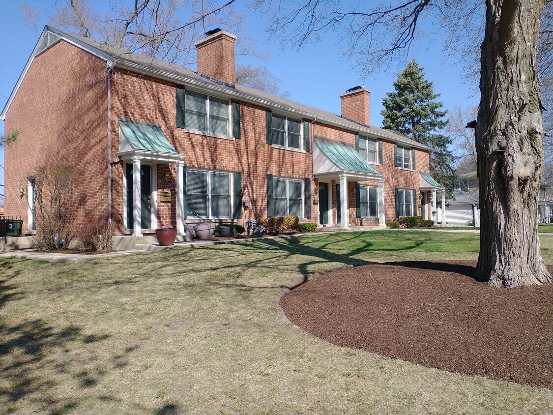 Primary Photo - 316 S Glendale Ave