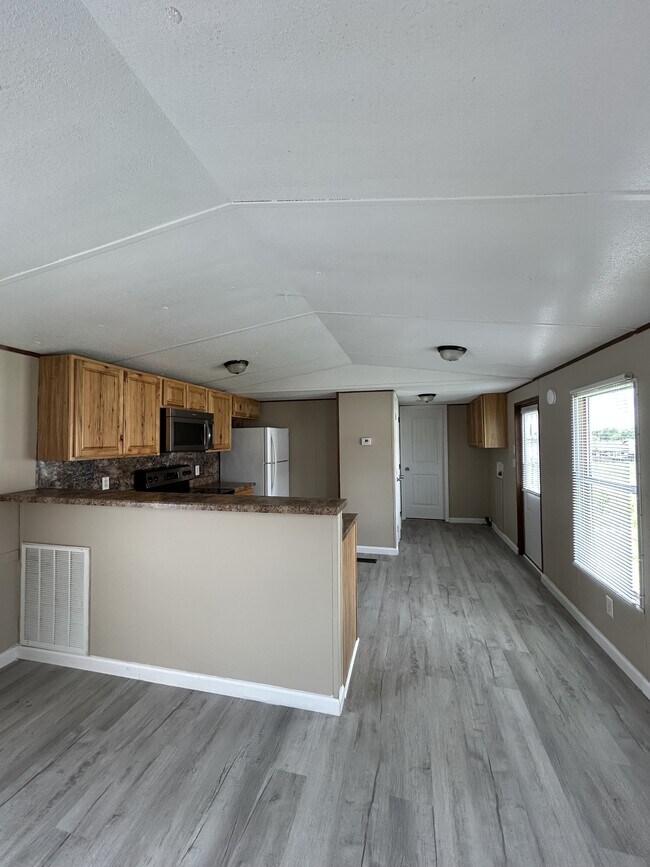 Foto del edificio - 405 Debby St