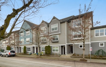 Building Photo - 1814 SE Cutter Ln