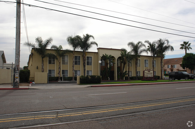 Building Photo - Cambridge Apartments