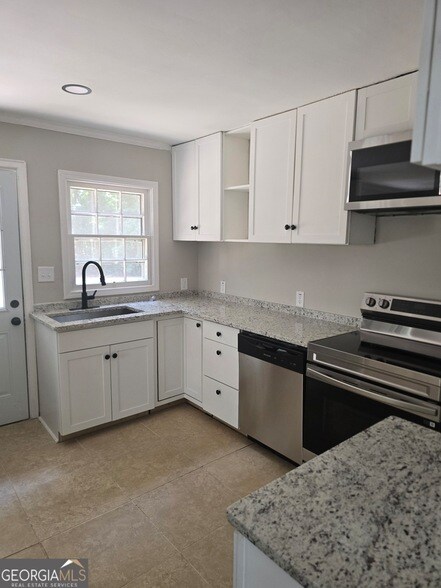 Foto del edificio - 4201 Lindsey Dr