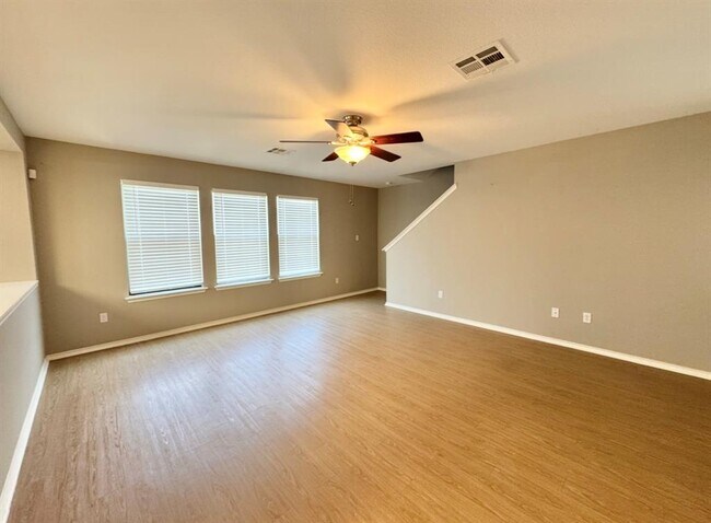 Foto del edificio - 109 Kendall Cove